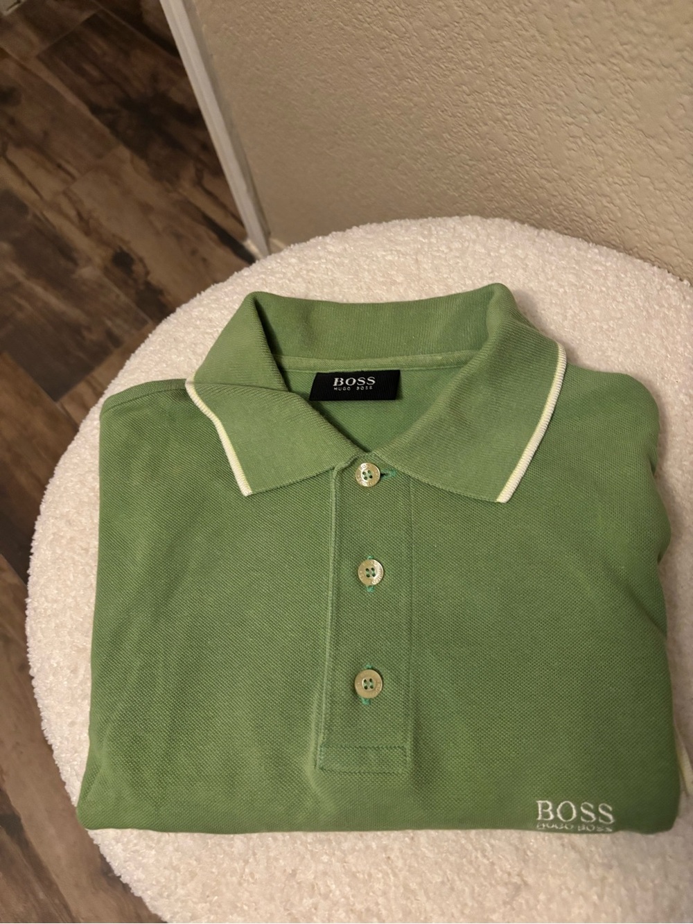 Preloved BOSS Hugo Boss Men's Light Green Polo with White Trim